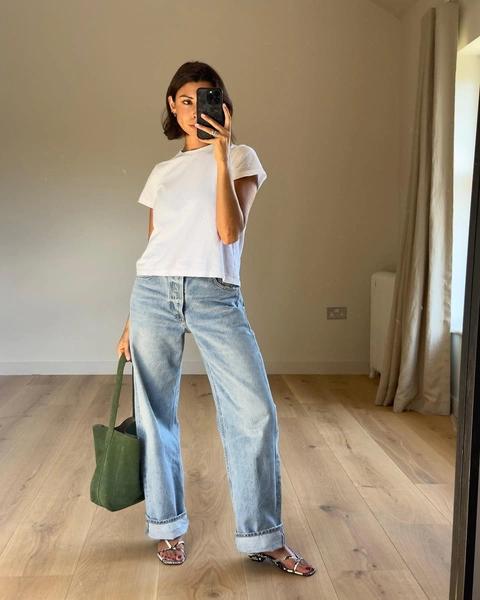 Fisherman jeans — те самые джинсы с подворотами, которые носят все модницы летом 2025