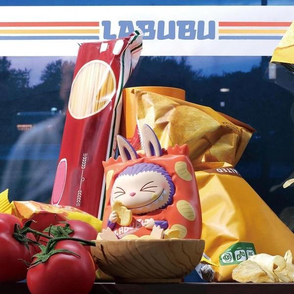 Фанатка йоги или шедевр из Лувра: какая ты Лабубу по знаку зодиака?