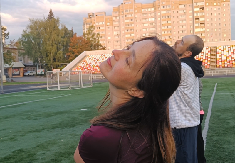Йога для шеи: 25 асан, которые помогут снять болевой синдром