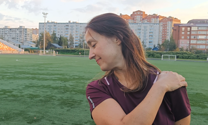 Йога для шеи: 25 асан, которые помогут снять болевой синдром